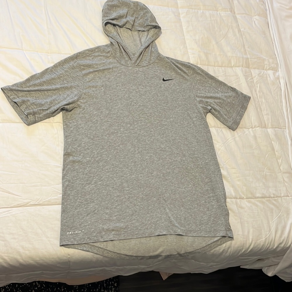 Nike DriFit Men’s Short Sleeve Hoodie